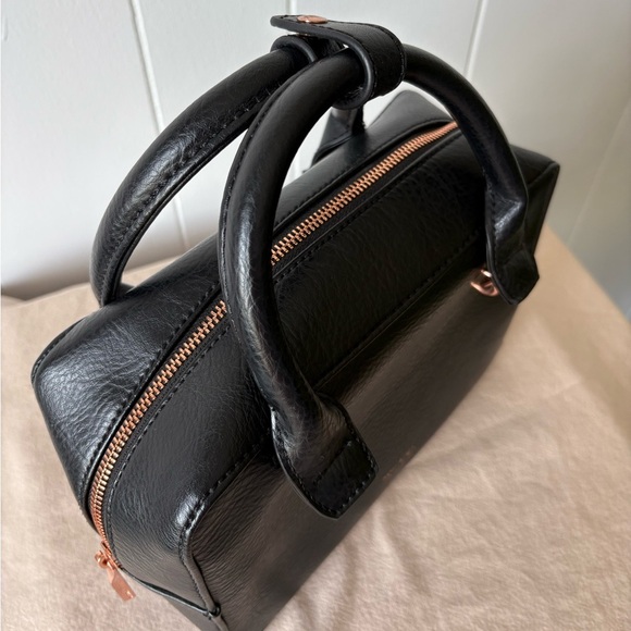 Matt & Nat Taha Satchel Bag Black Rose Gold - Picture 3 of 11